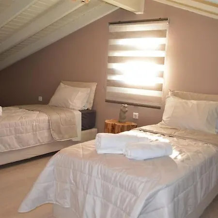 Heraklia's House * Perama (Corfu)