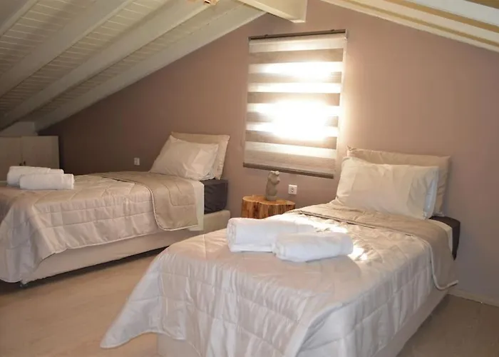 Heraklia's House * Perama