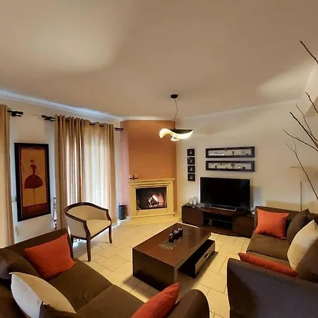 בית נופש Heraklia's House פראמה