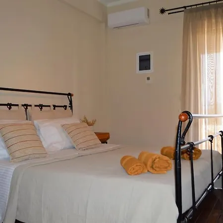 Vakantiehuis Heraklia's House Perama (Corfu)